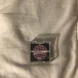 Purple single shadow